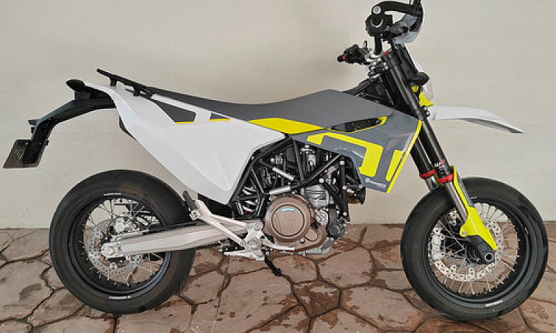 Husqvarna 701 Superm...