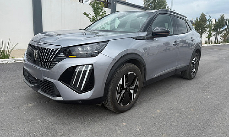 Peugeot 2008 1.2 Tur...