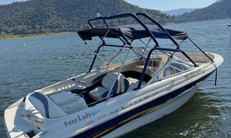 Lancha Bayliner...