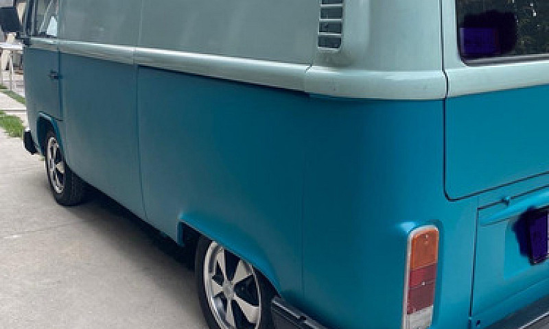 Volkswagen Combi Pan...