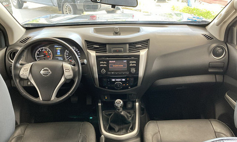 Nissan Np300 Frontie...