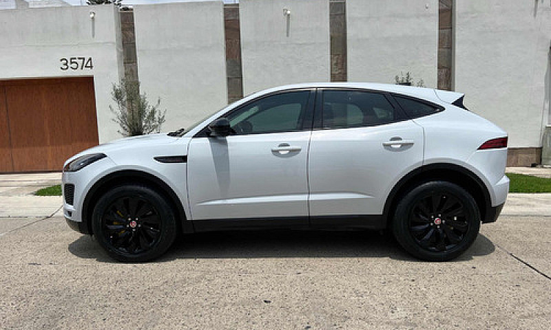 Jaguar F-Pace 3.0 Fi...