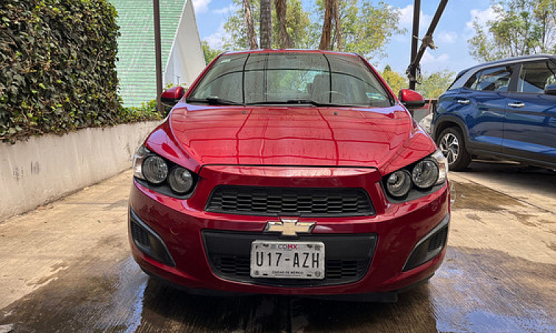 Chevrolet Sonic 1.6 ...