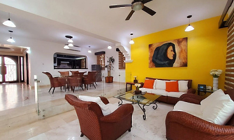 Casa En Venta En Pue...