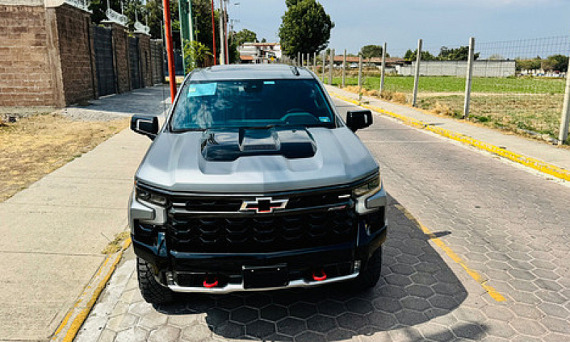 Chevrolet Cheyenne 6...