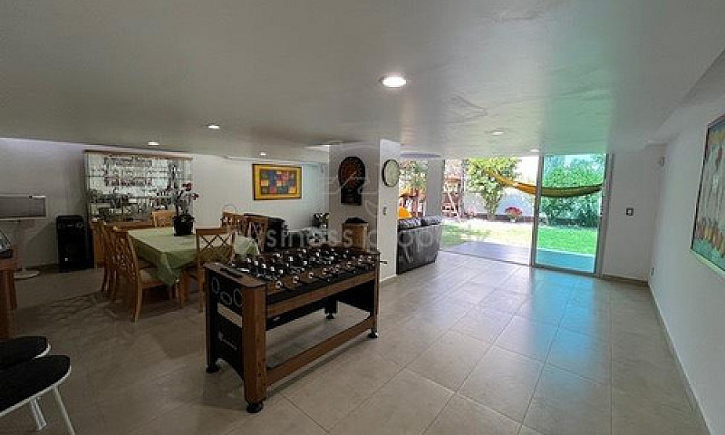Oportunidad Casa Lom...