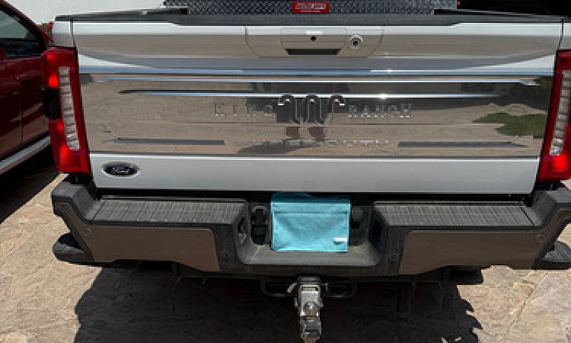 Ford F250 Súper Duty...