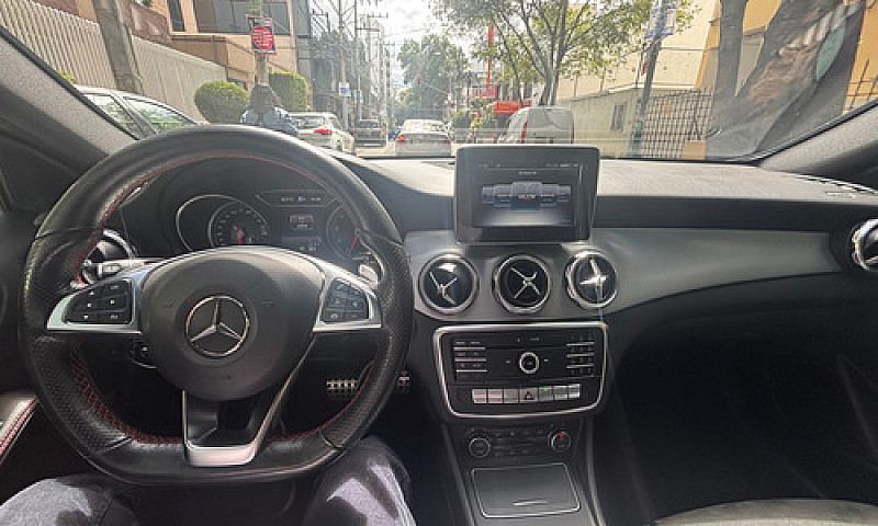 Mercedes-Benz Clase ...