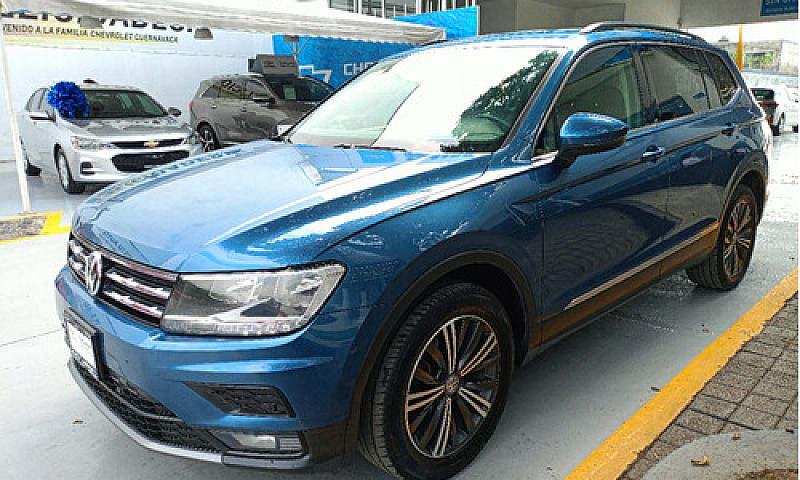 Volkswagen  Tiguan  ...