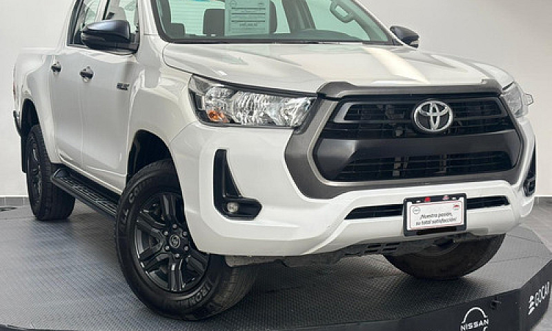 Toyota  Hilux Pick-U...