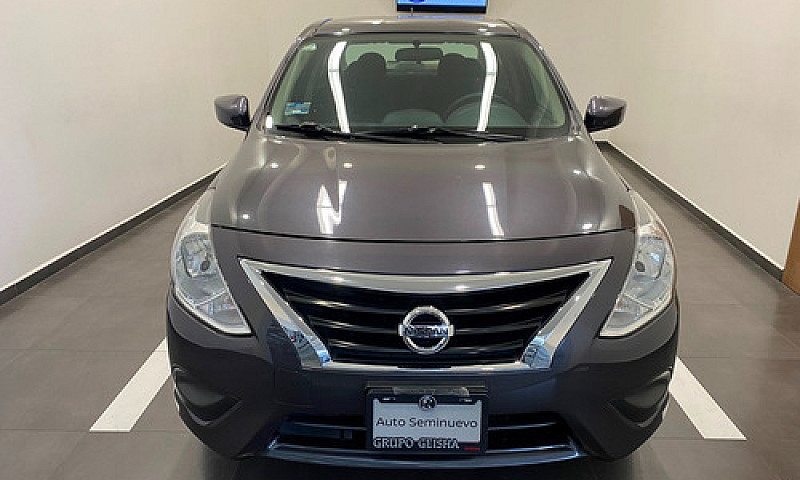 Nissan Versa 2018...