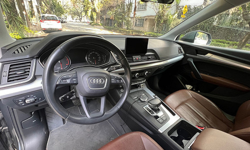 Audi Q5 2.0 L 45 Tfs...