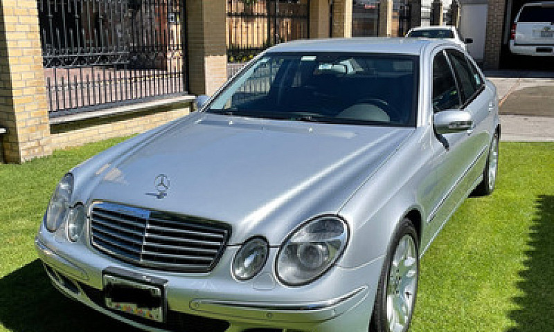 Mercedes Benz E500 G...