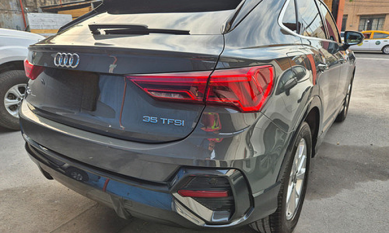 Audi Q3 Sportback 1....