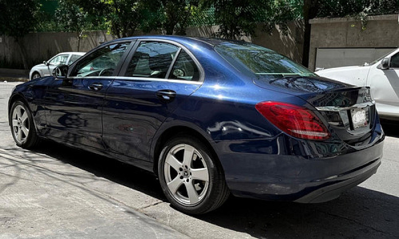 Mercedes-Benz Clase ...