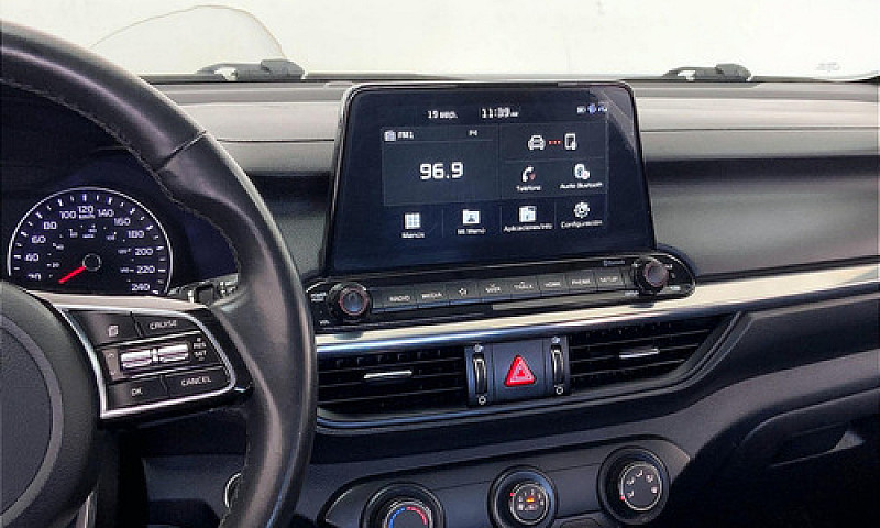 Kia Forte 2020...