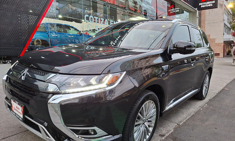 Mitsubishi Outlander...