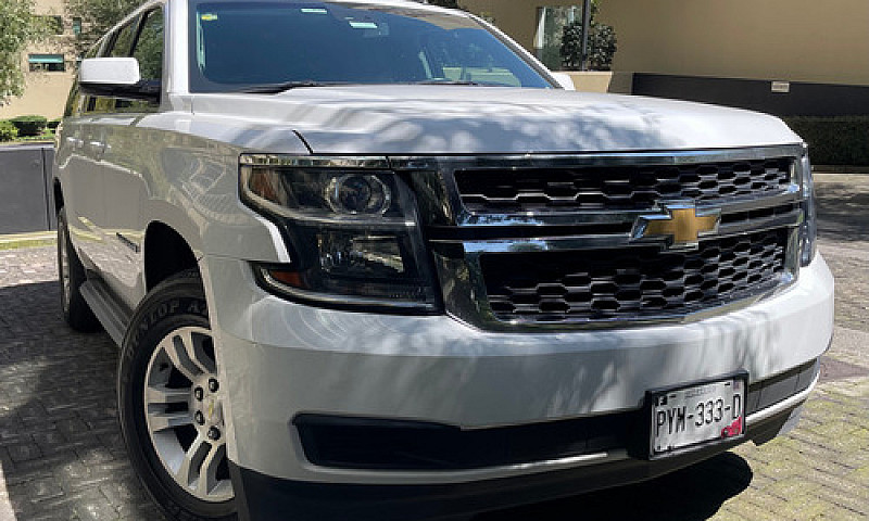 Chevrolet Suburban 5...