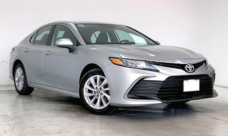 Toyota Camry 2021...