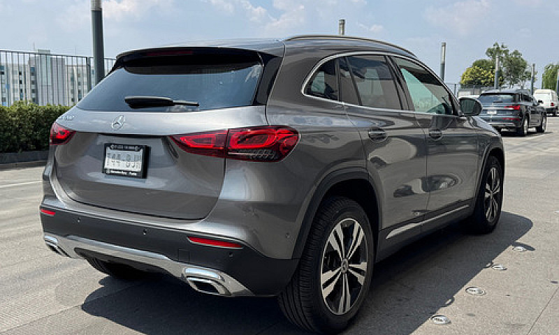 Mercedes-Benz Clase ...
