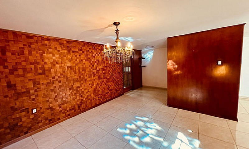 Venta De Casa En Lom...
