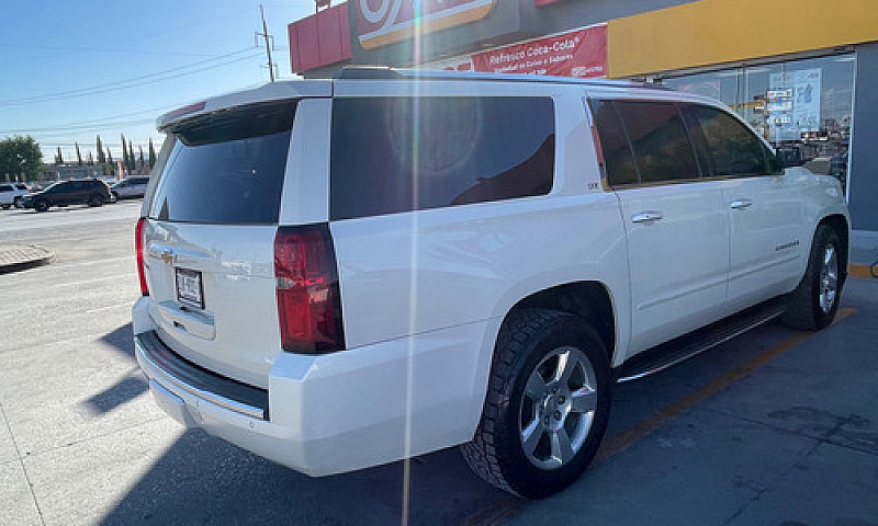 Chevrolet Suburban 5...