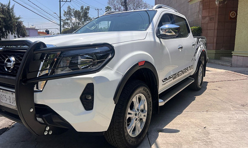 Nissan Np300 Frontie...