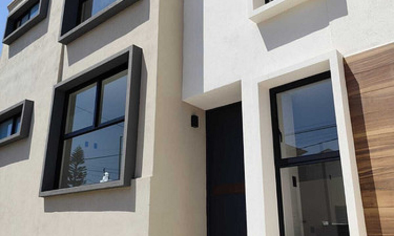 Casa En Venta  Circu...