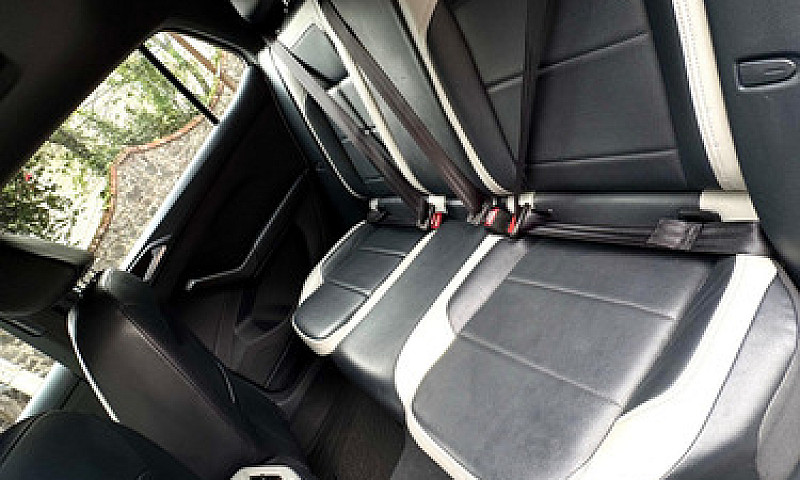 Volkswagen T-Cross 1...