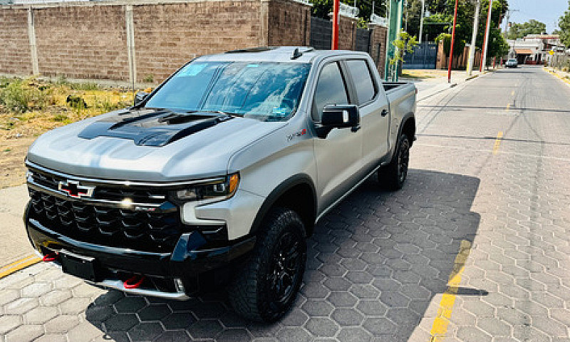 Chevrolet Cheyenne 6...