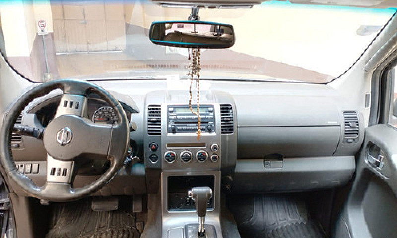 Nissan Pathfinder Se...