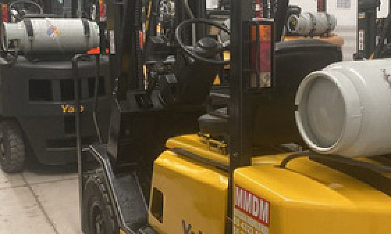 Montacargas Yale 2.5...