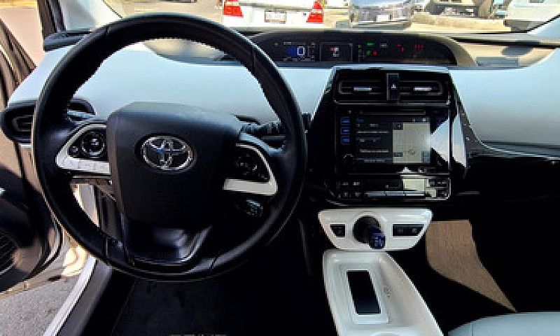 Toyota Prius 2018...