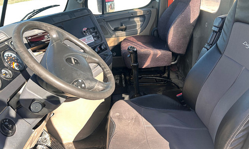 2017 Freightliner Ca...