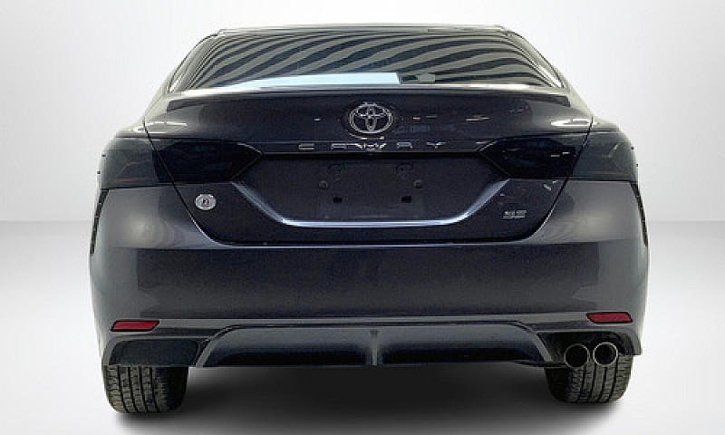 Toyota Camry 2022...