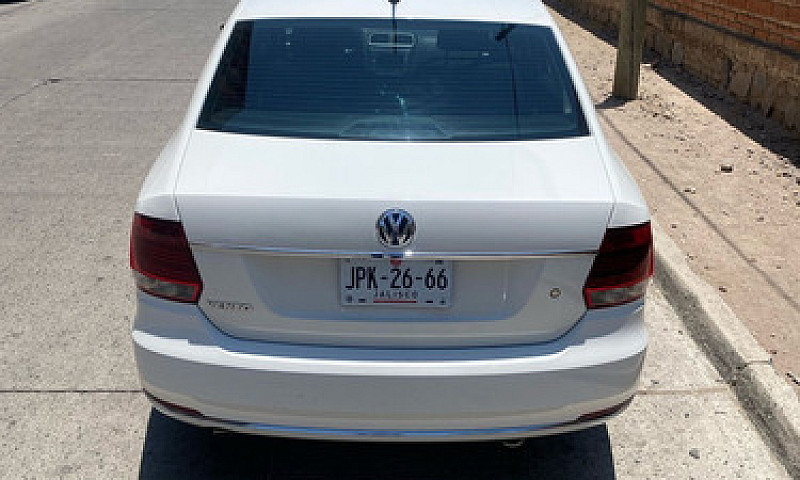 Volkswagen Vento 1.6...