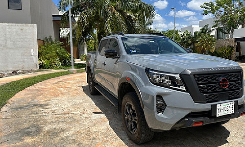 Nissan Frontier 2.5 ...