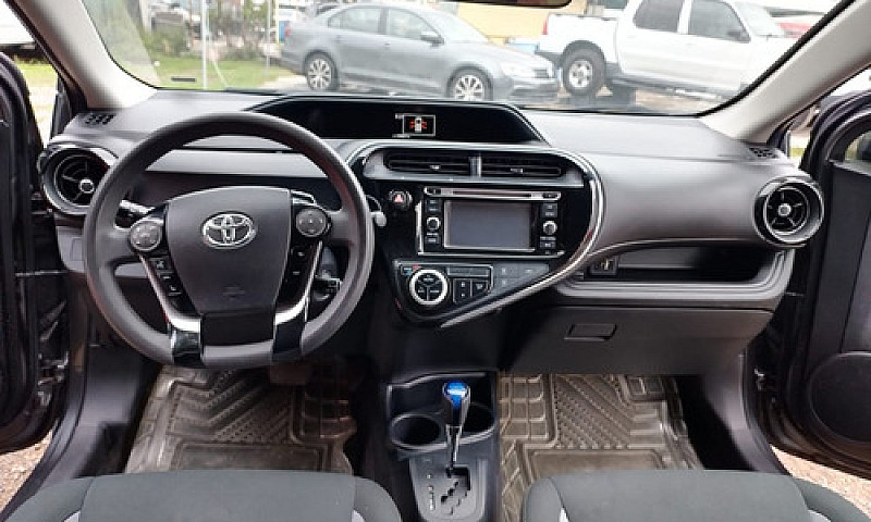 Toyota Prius C 1.5 H...