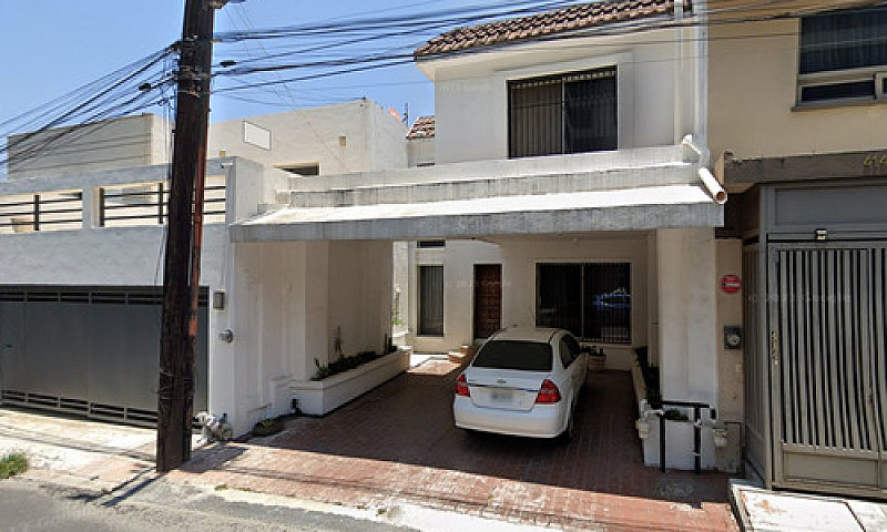 Casa En Remate Cerca...
