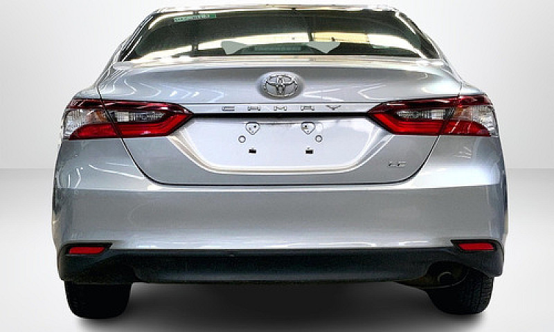 Toyota Camry 2022...