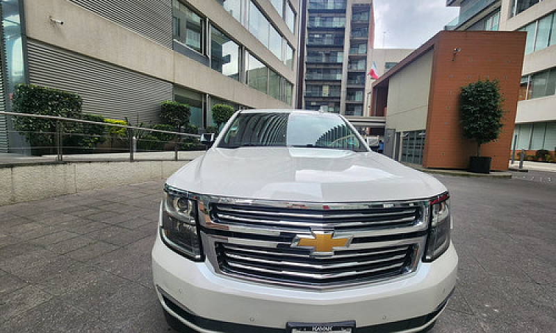 Chevrolet Suburban 5...