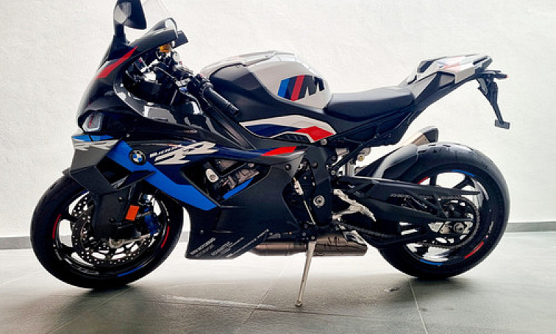 M1000Rr...