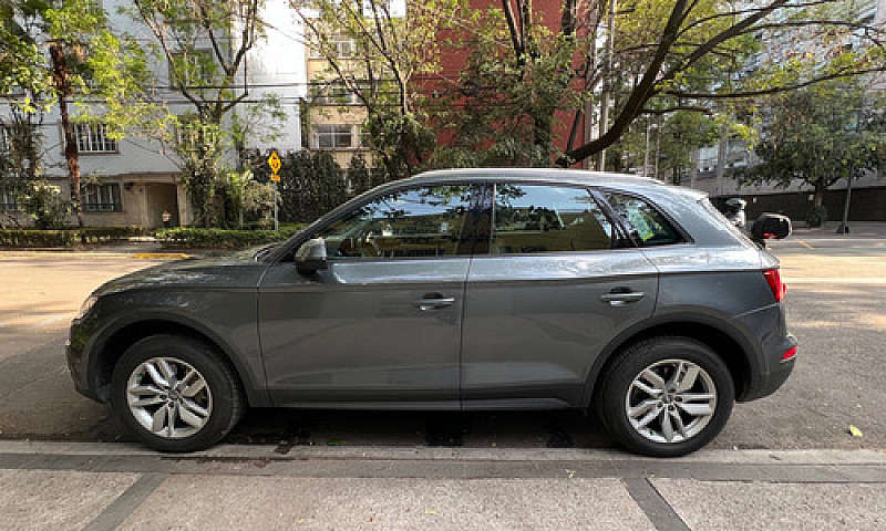 Audi Q5 2.0 L 45 Tfs...