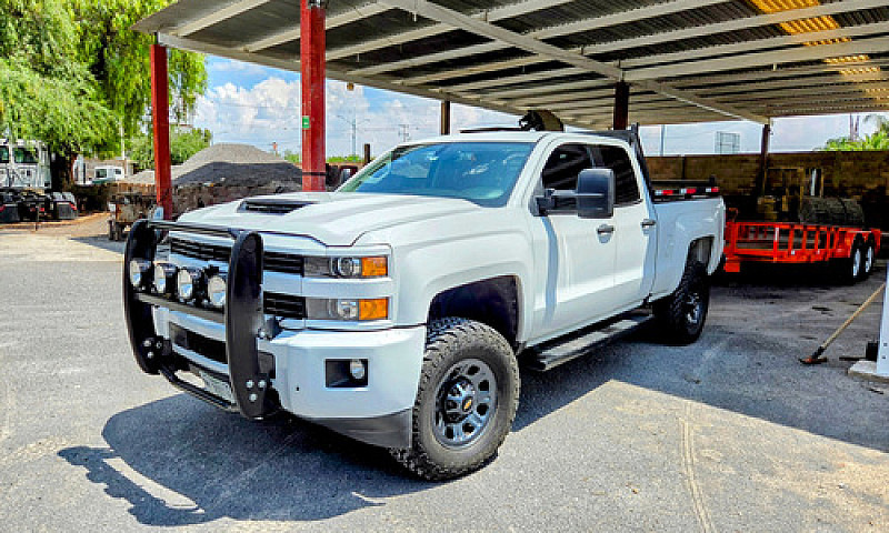 Chevrolet Silverado ...