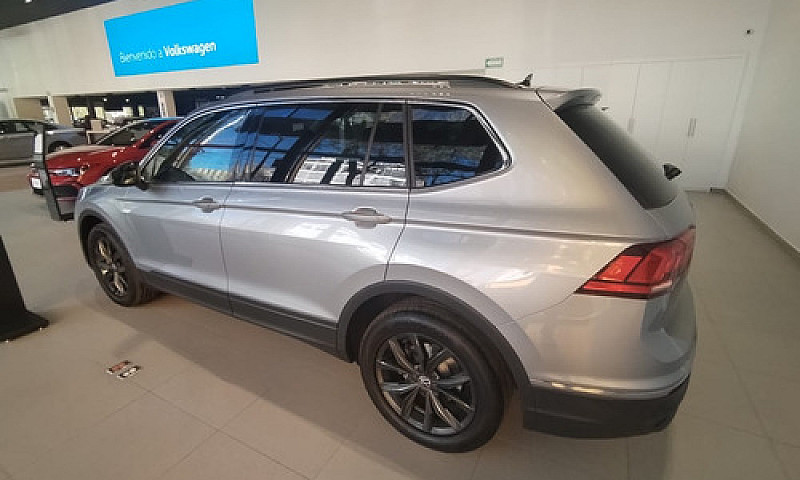 Volkswagen Tiguan 1....