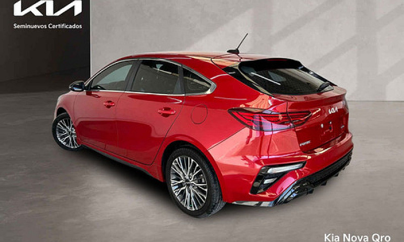 Kia Forte Hb 2022...