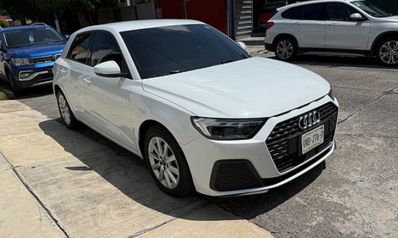 Audi A1 2024 Factura...
