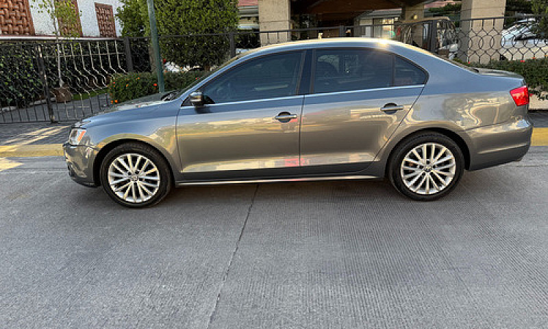 Volkswagen Jetta 2.5...