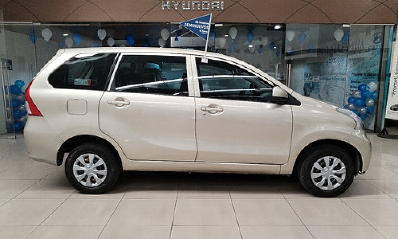 Toyota  Avanza  2015...