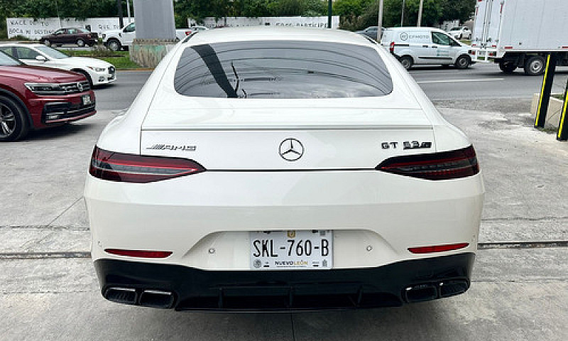 Mercedes-Benz Amg Gt...